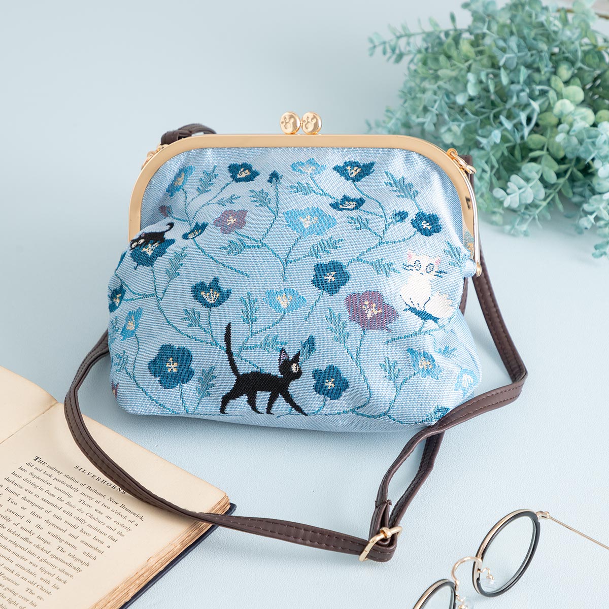 Kiki's Delivery Service "Blue Carpet" Clasp Shoulder Pouch - Ghibli Studio
