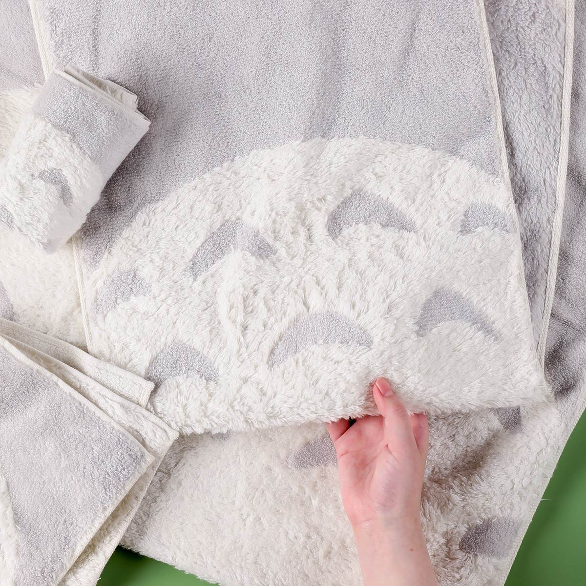 My Neighbor Totoro "Totoro's Belly" Bath Towel - Studio Ghibli