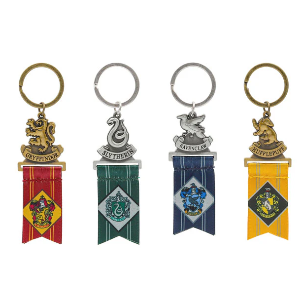 The Wizarding World of Harry Potter™ Hogwarts™ School of Witchcraft and Wizardry Keychain set (4 pieces) - Universal Studios Japan