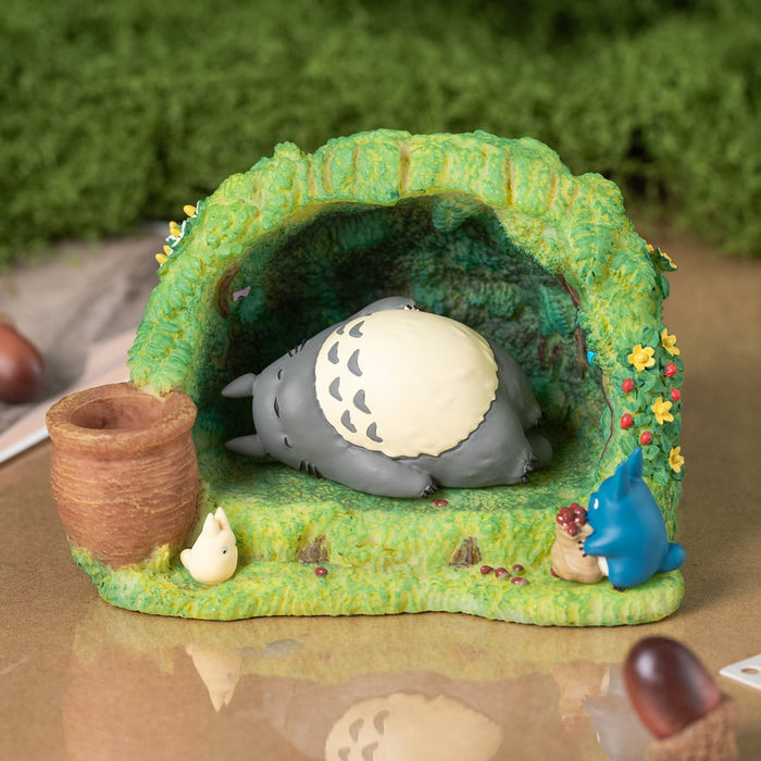 My Neighbor Totoro Paperweight Diorama Pen Stand Totoro's Home