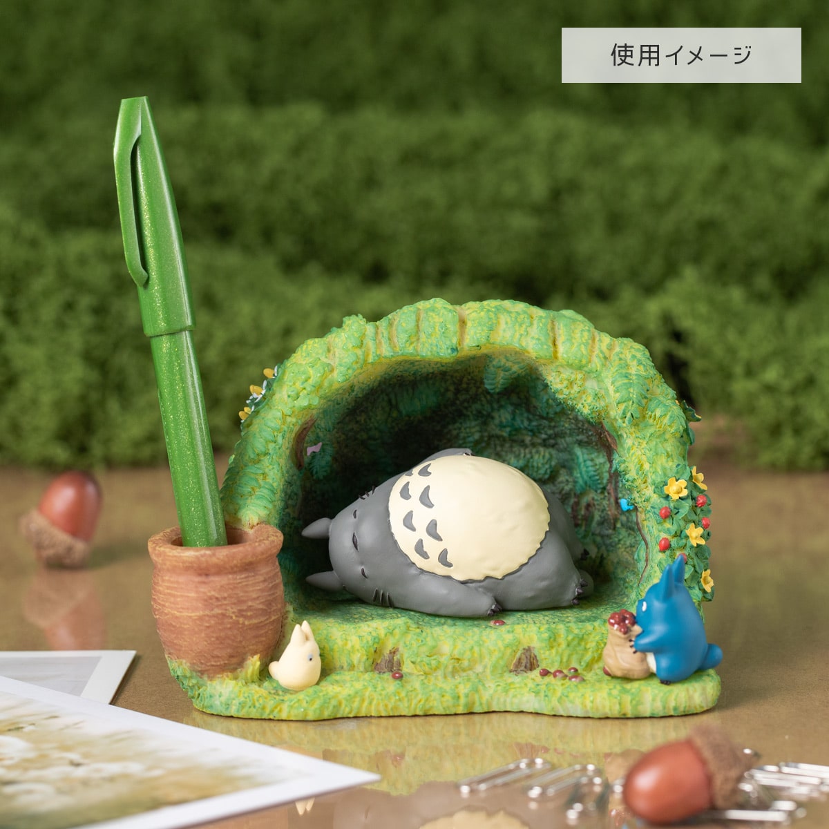 My Neighbor Totoro Diorama Pen Stand with Paperweight 4990593563371