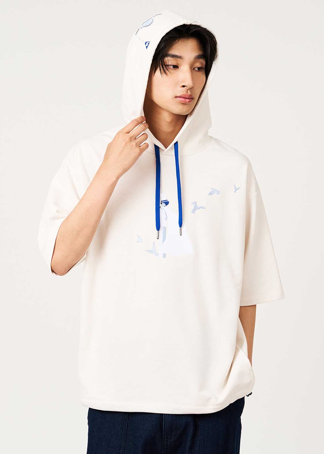 Graniph Detective Conan The Magician Under the Moonlight Short-Sleeve Hoodie