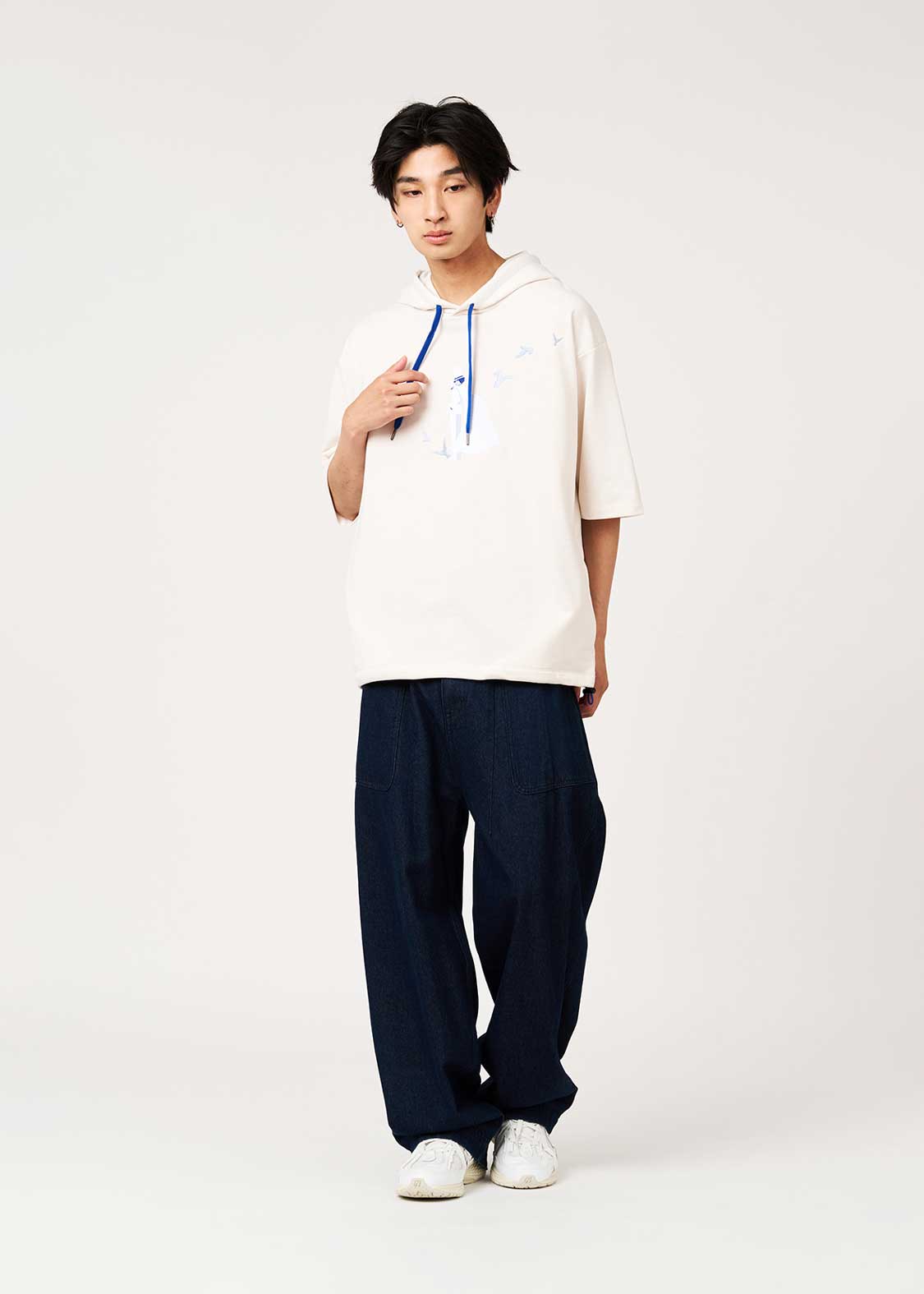 Graniph Detective Conan The Magician Under the Moonlight Short-Sleeve Hoodie