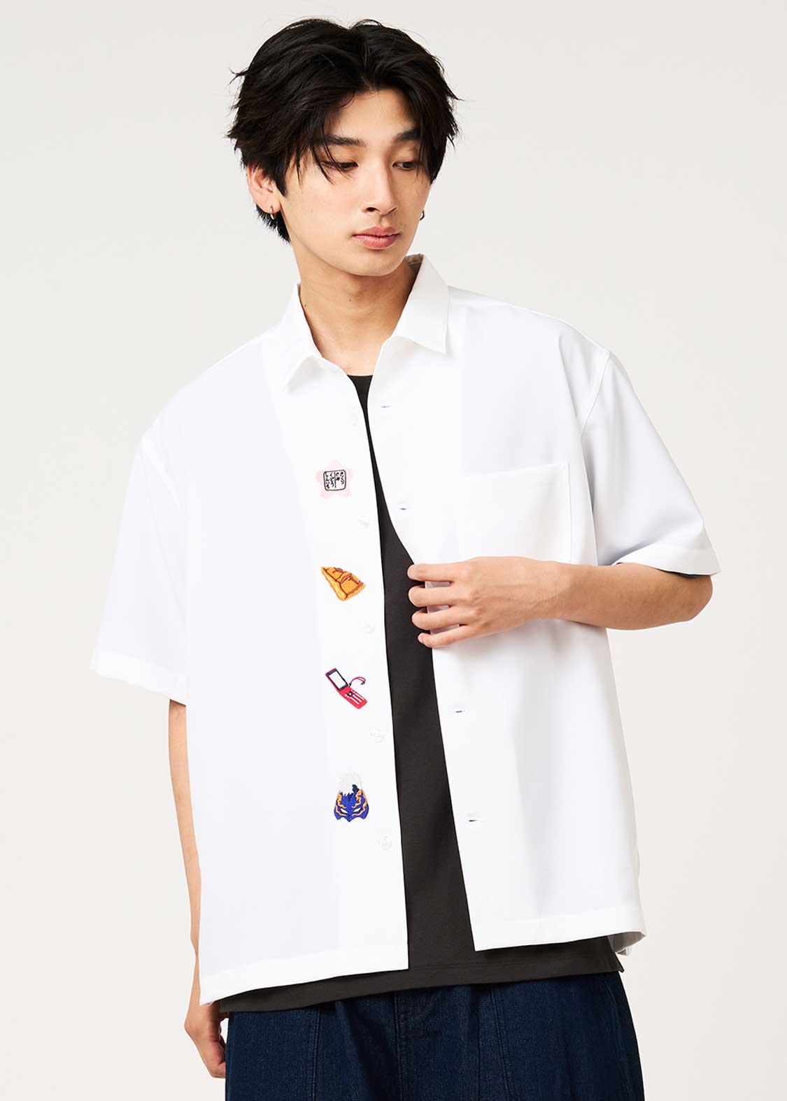 Graniph Detective Conan Big Silhouette Short Sleeve Shirt White