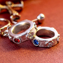 قم بتحميل الصورة في عارض الصور، Howl&#39;s Moving Castle Earrings (Guiding Ring) - Studio Ghibli