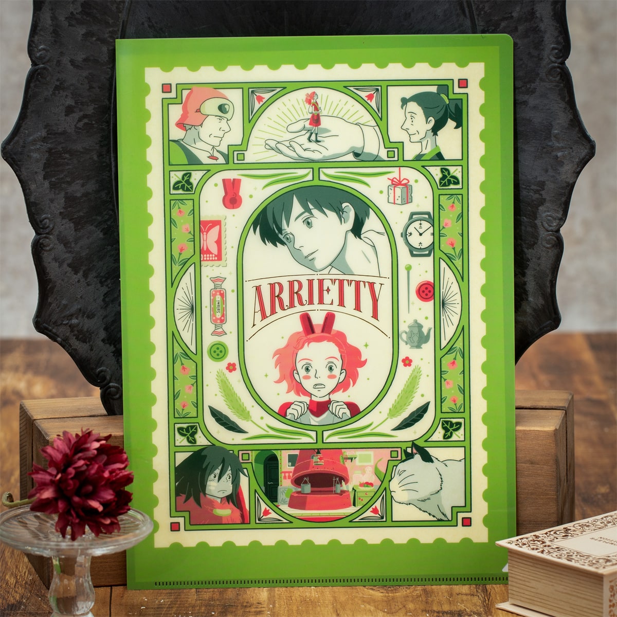 Movic The Borrower Arrietty Clear File Retro Frame A4