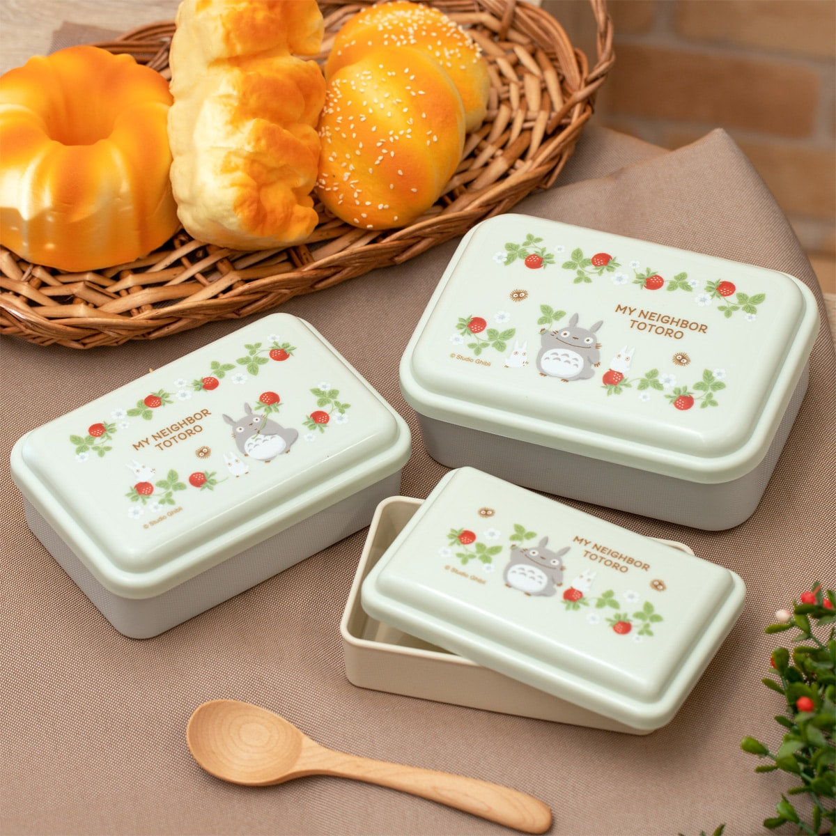 My Neighbor Totoro Antibacterial Nesting Food Container Set 3P Wild Strawberry