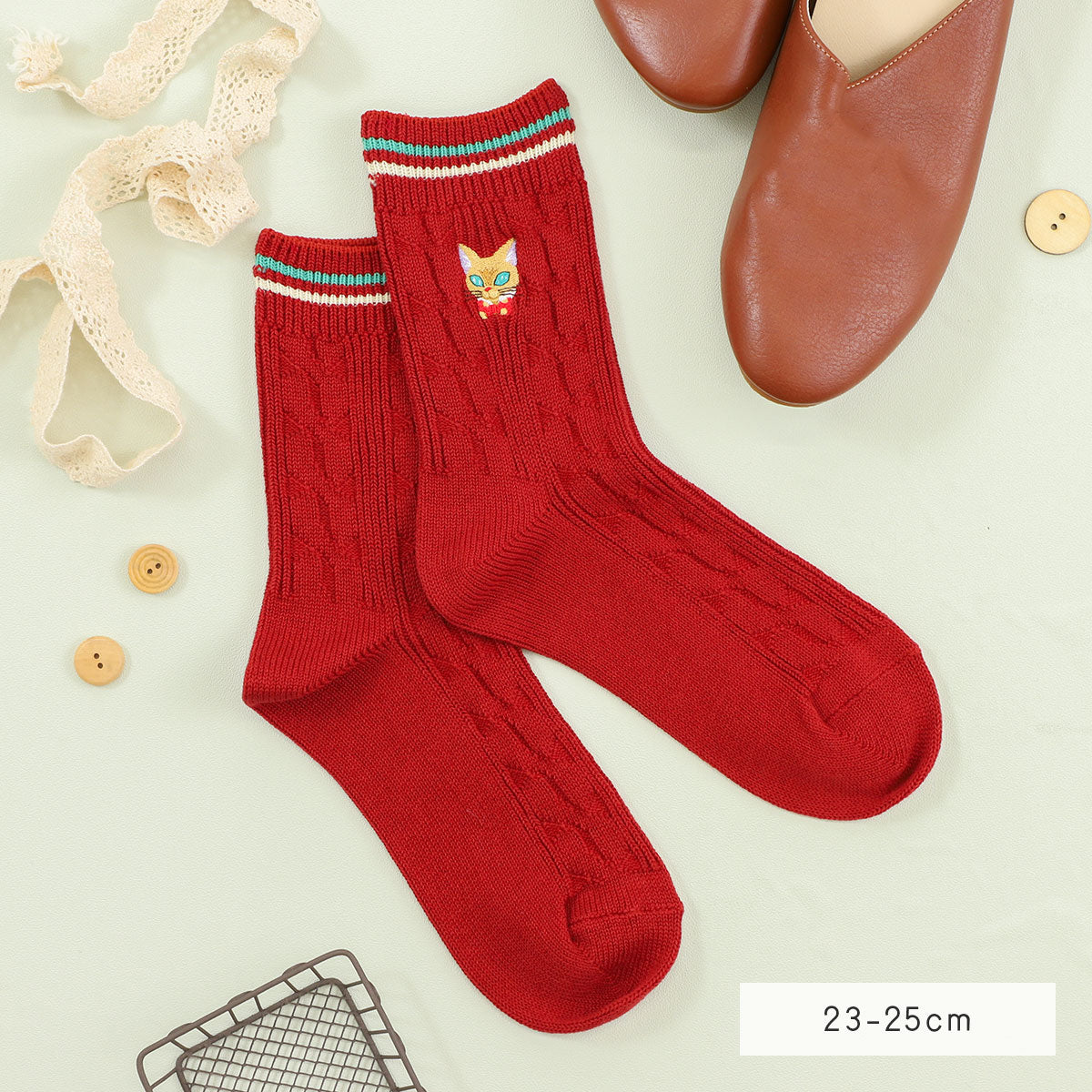 Whisper of the Heart Cable Knit Socks Brick