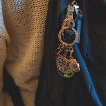 قم بتحميل الصورة في عارض الصور، Ghibli Museum Original Emblem Keychain Museum Rooftop Robot Soldier-Ghibli Museum Limited