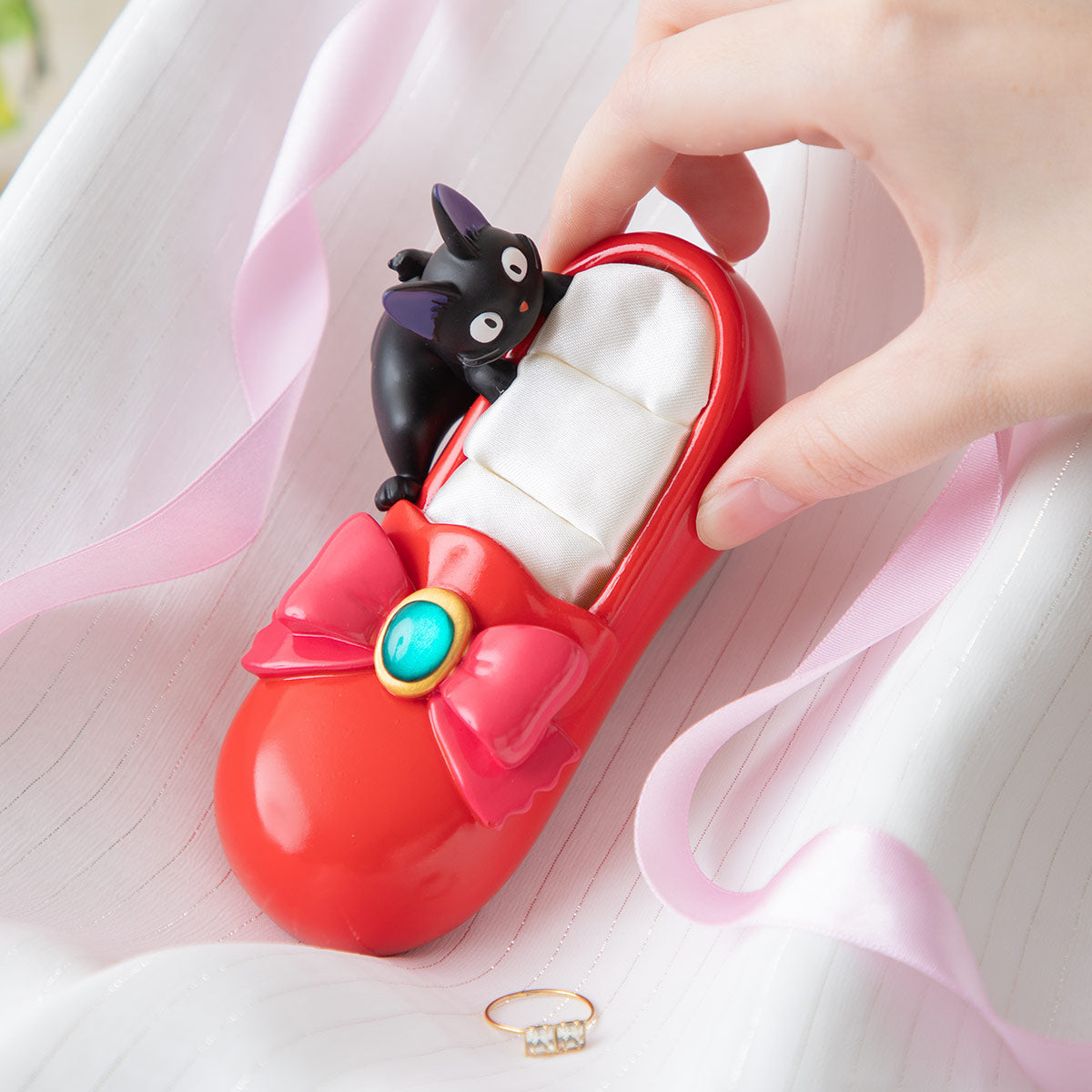 Studio Ghibli Kiki's Delivery Service Ring Stand Jiji Red Shoes