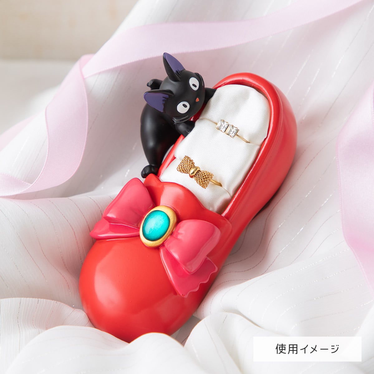 Studio Ghibli Kiki's Delivery Service Ring Stand Jiji Red Shoes