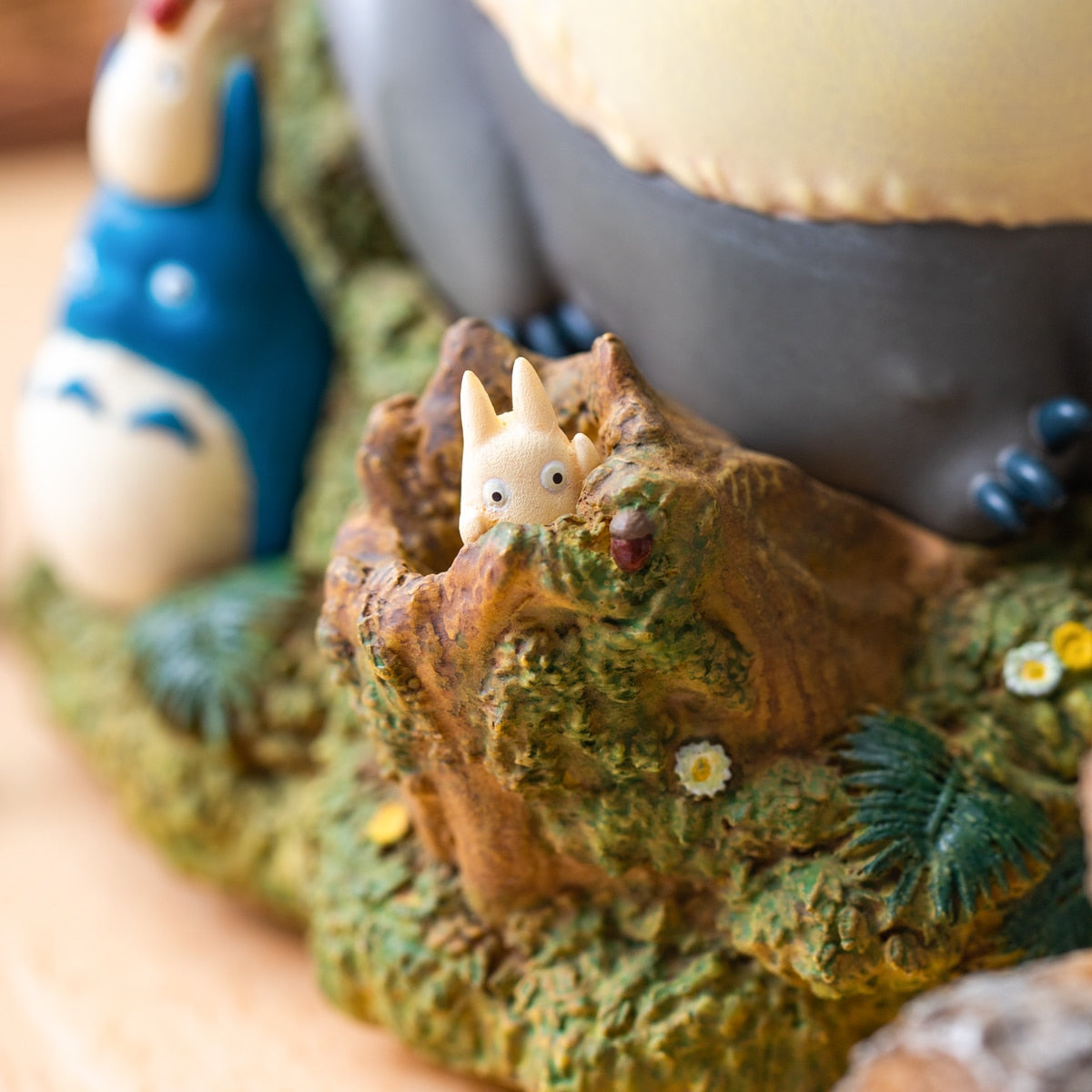 My Neighbor Totoro Totoro and Mei Music Box 4990593557004