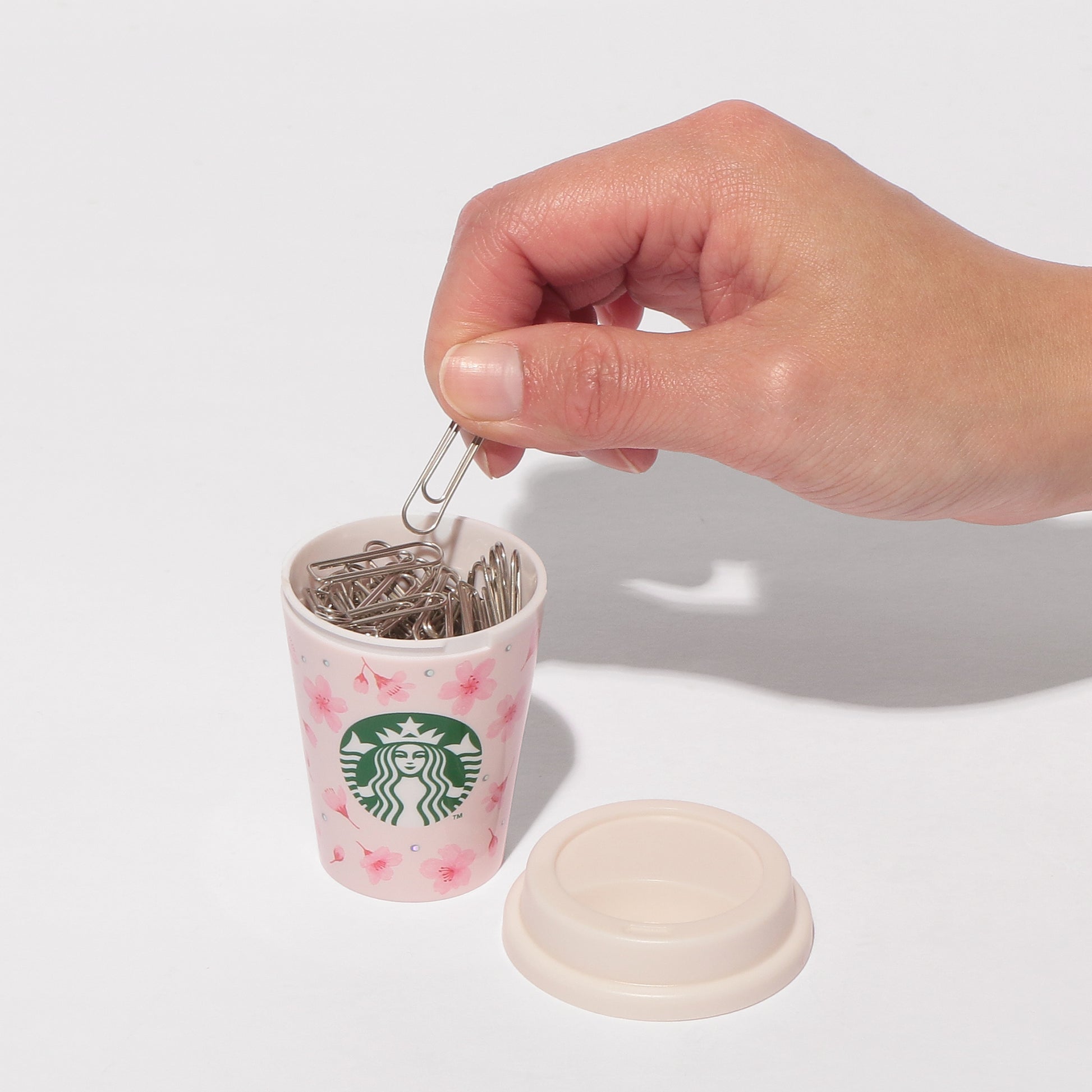 https://asset.menu.starbucks.co.jp/public/sku_images/4524785618558/4524785618558_7.jpg
