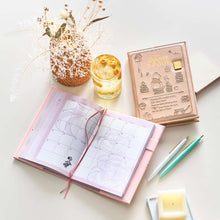 قم بتحميل الصورة في عارض الصور، Winnie The Pooh 2025 Schedule Book Leather CoverB6 - Disney Store Japan