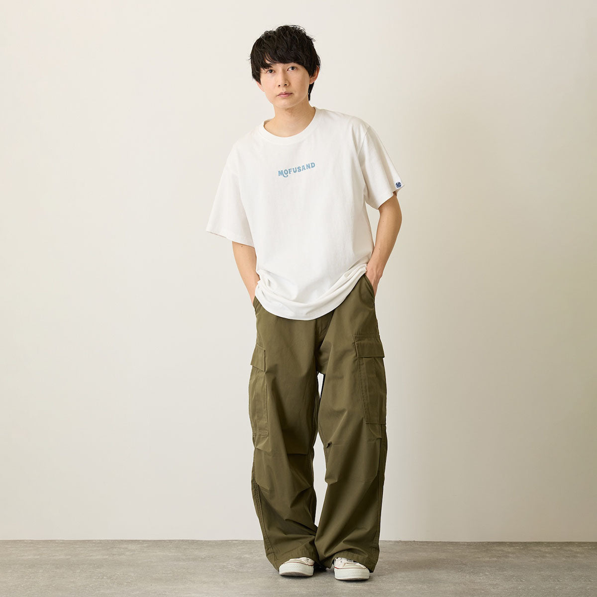 mofusand BOARD SHARK! RIDING WAVES Graphic T-Shirt White