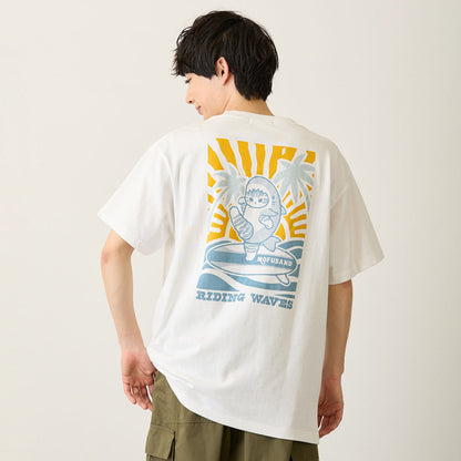 mofusand BOARD SHARK! RIDING WAVES Graphic T-Shirt White