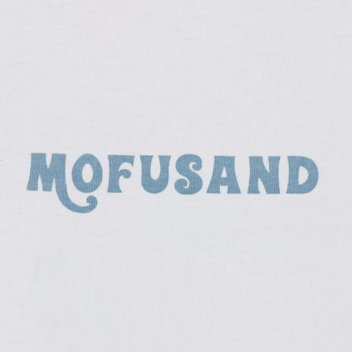 mofusand BOARD SHARK! RIDING WAVES Graphic T-Shirt White