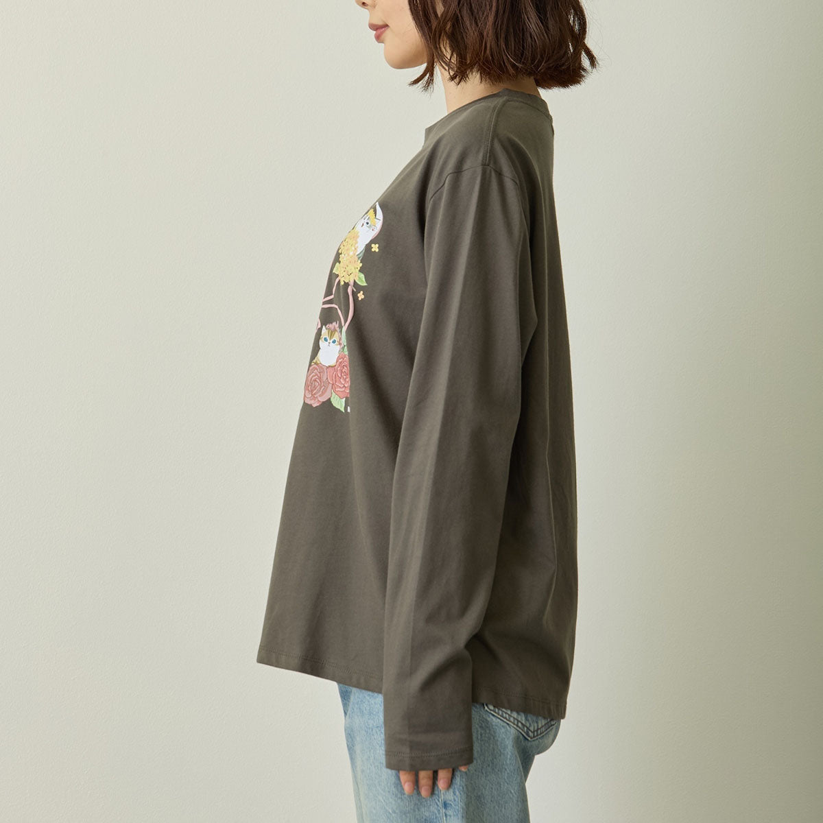 mofusand x Hibiya Kadan Rose Pattern Charcoal Long Sleeve T-Shirt 4570189209236