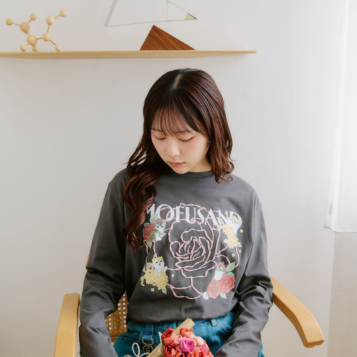 mofusand x Hibiya Kadan Rose Pattern Charcoal Long Sleeve T-Shirt 4570189209236