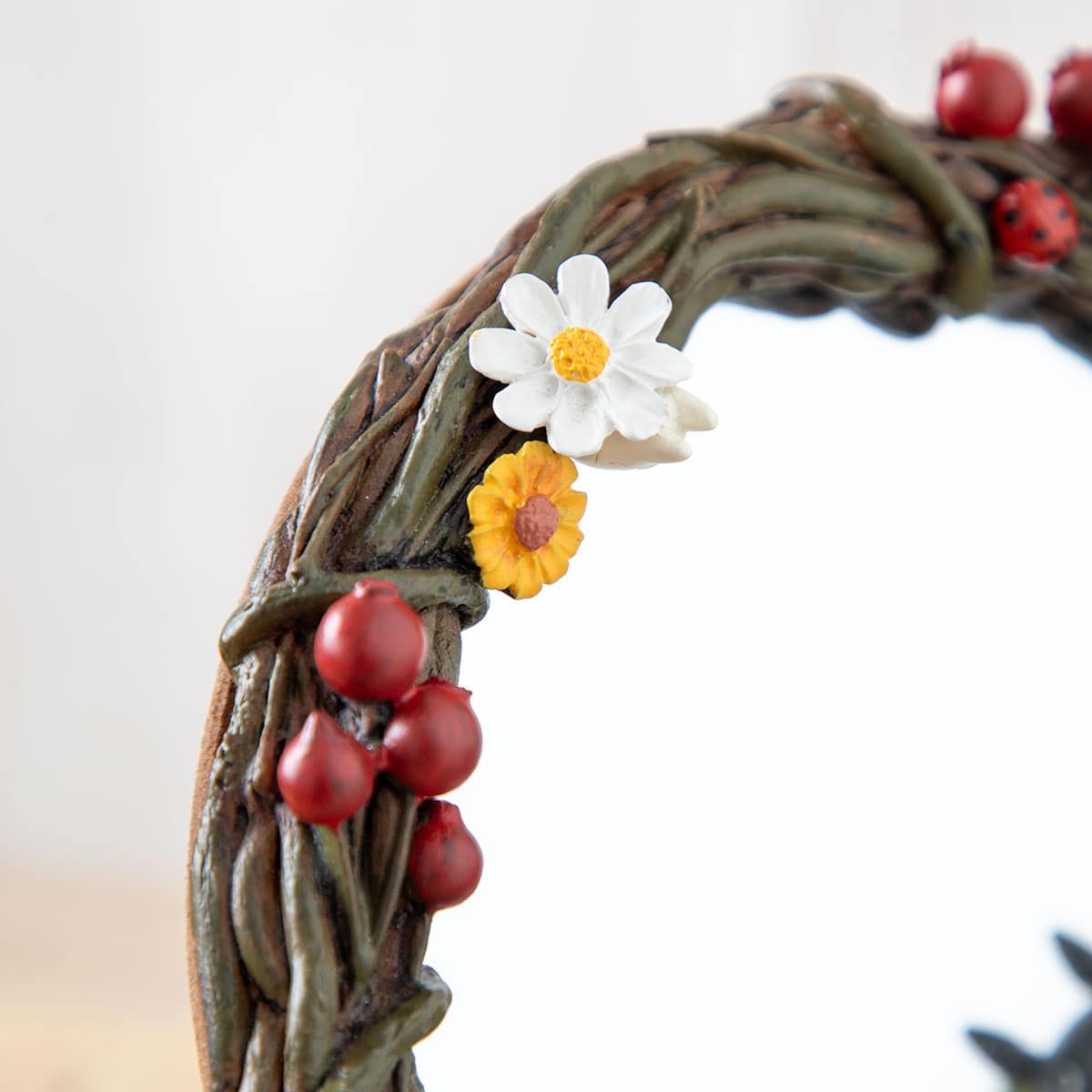 My Neighbor Totoro Hide-and-Seek Wreath Stand Mirror 4990593480432