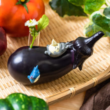 قم بتحميل الصورة في عارض الصور، My Neighbor Totoro Vegetable Vase (Eggplant)- Studio Ghibli