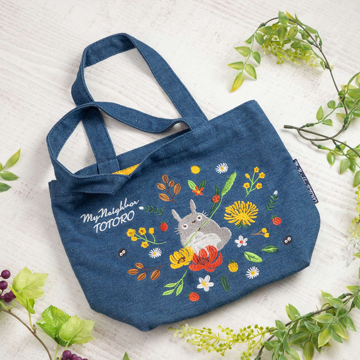 My Neighbor Totoro Denim Series Wreath Lunch Tote Bag 4990593489459