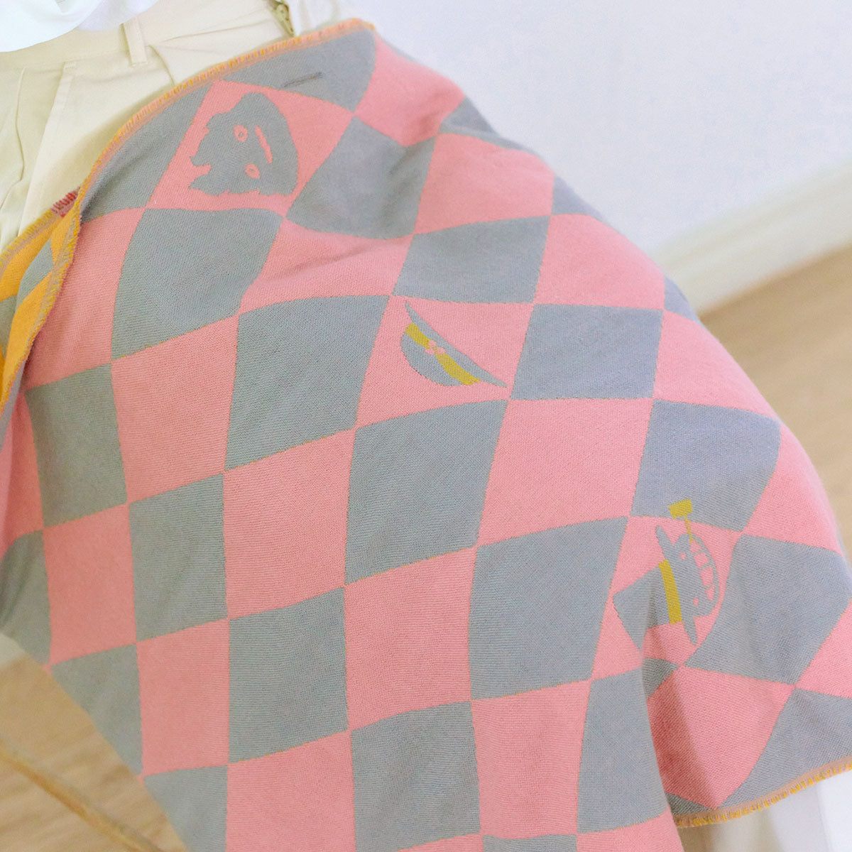 Howl's Moving Castle Howl's Cape Buttoned Stole