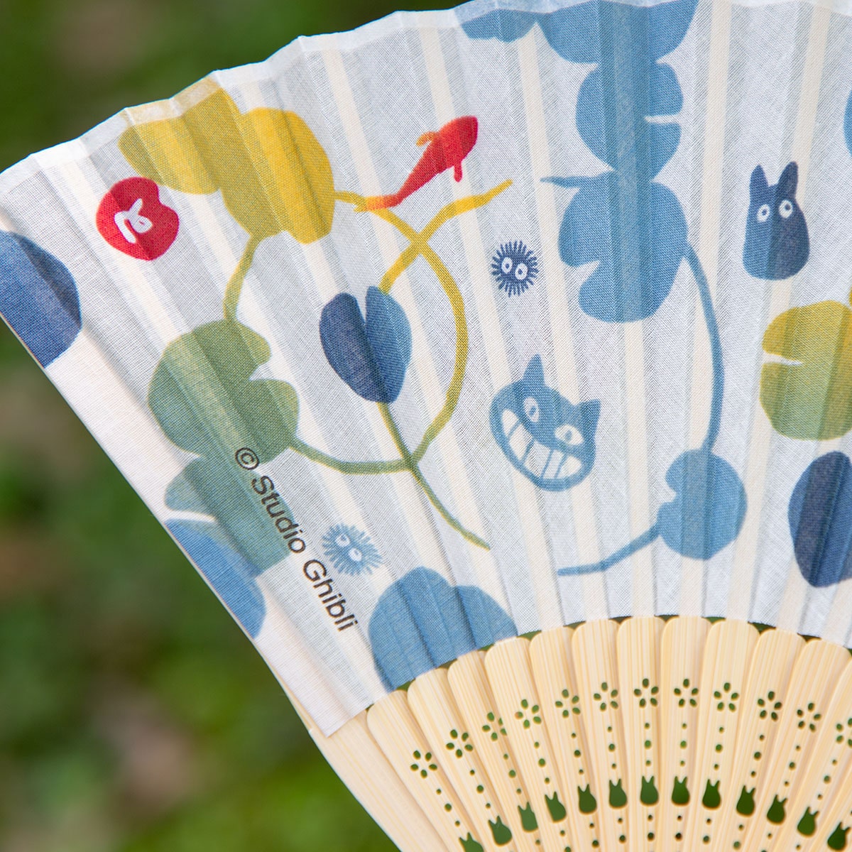 My Neighbor Totoro Folding Fan Goldfish and Water Ripples
