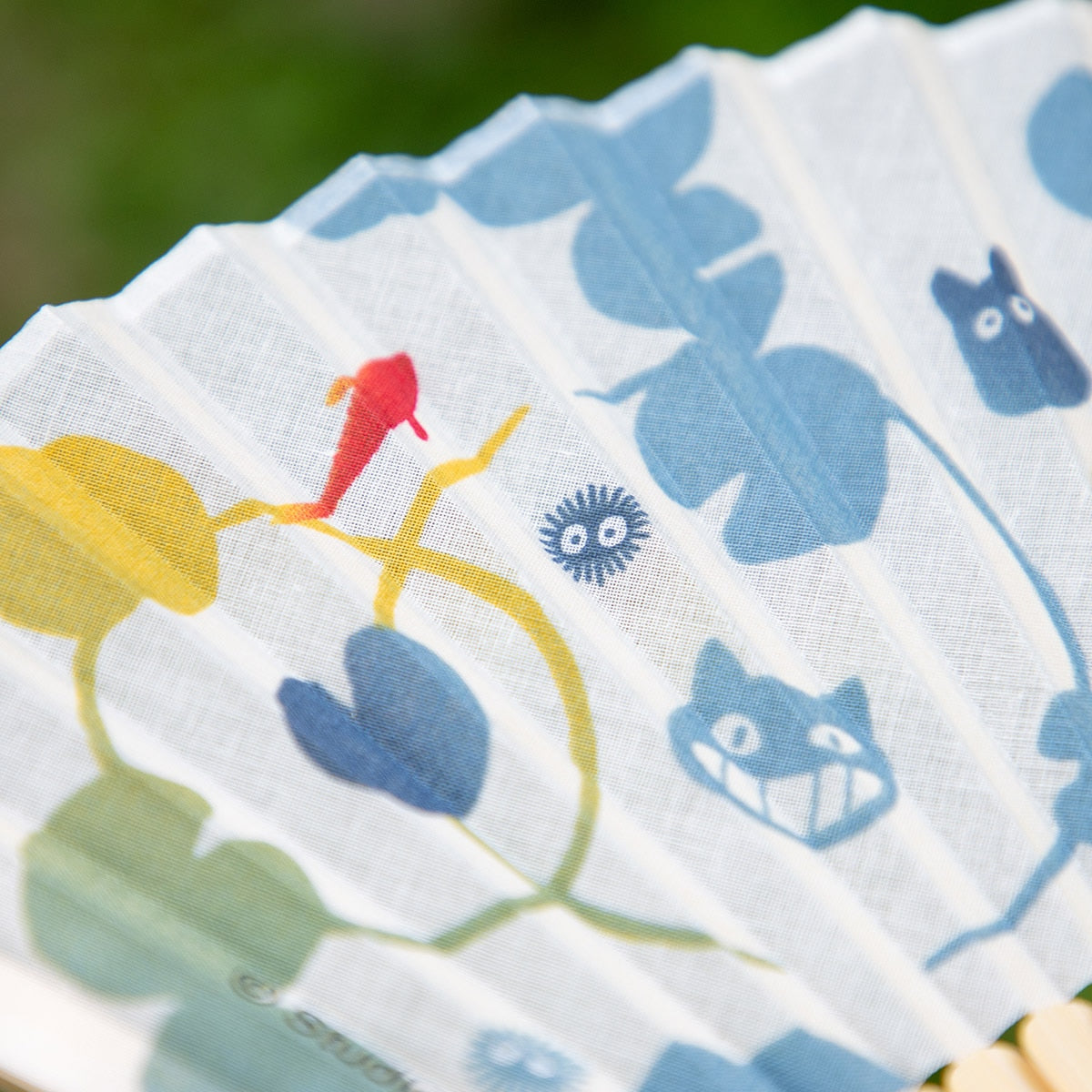 My Neighbor Totoro Folding Fan Goldfish and Water Ripples