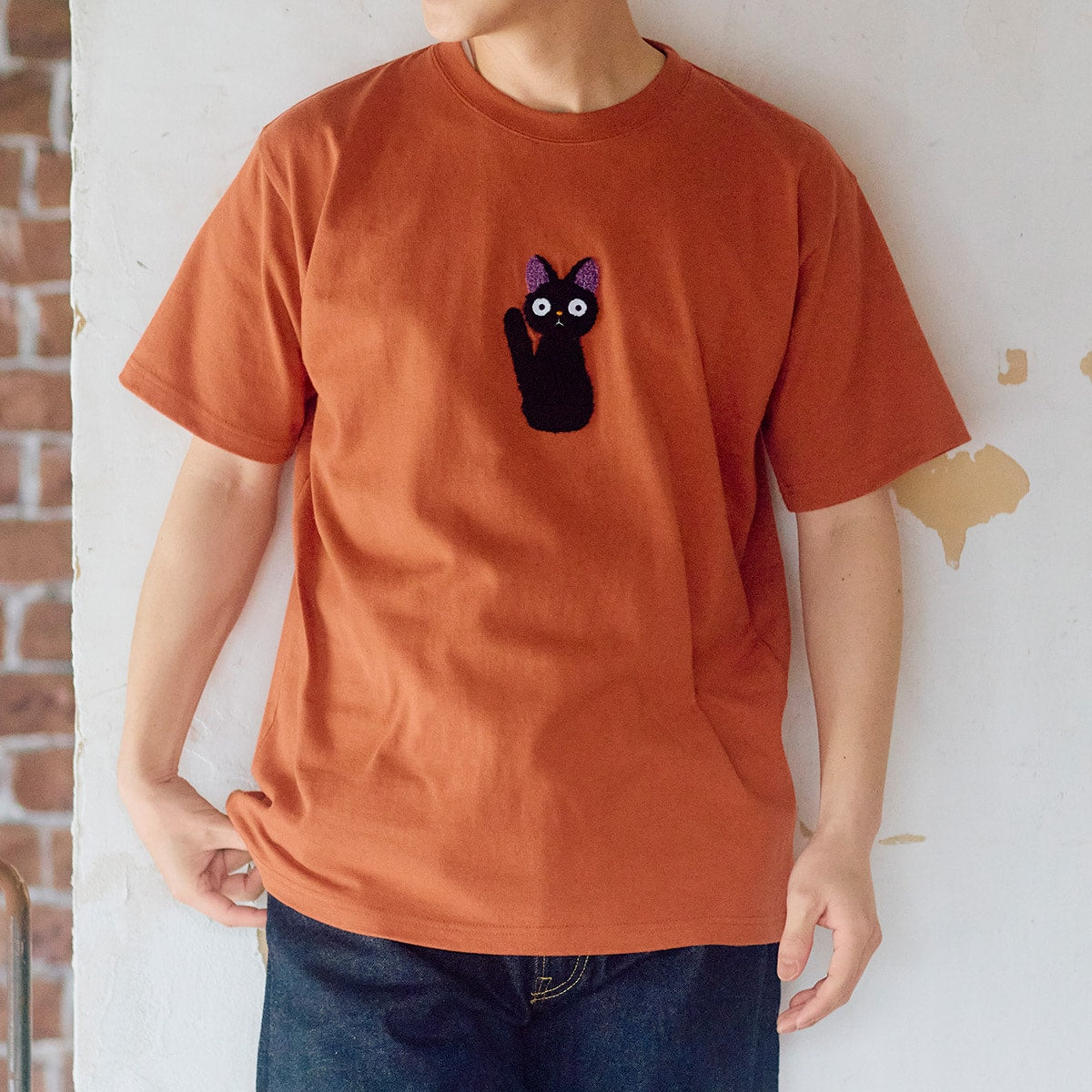 Kiki's Delivery Service Stuffed Jiji Basic T-Shirt 4990593549948
