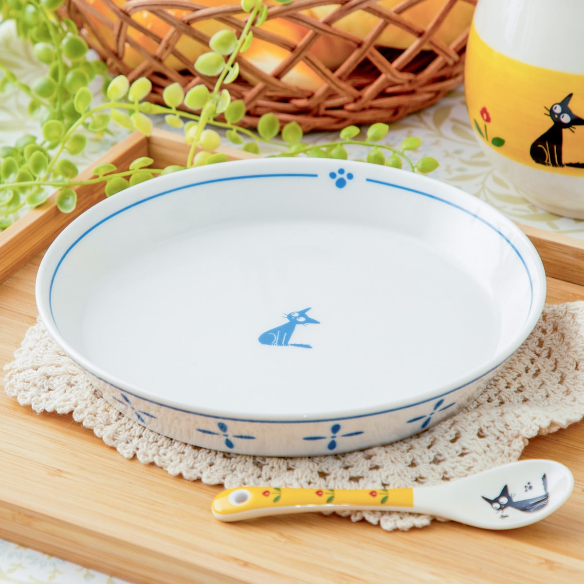 Donguri Republic Kiki's Delivery Service Osono Jiji Milk Dish 4990593553174