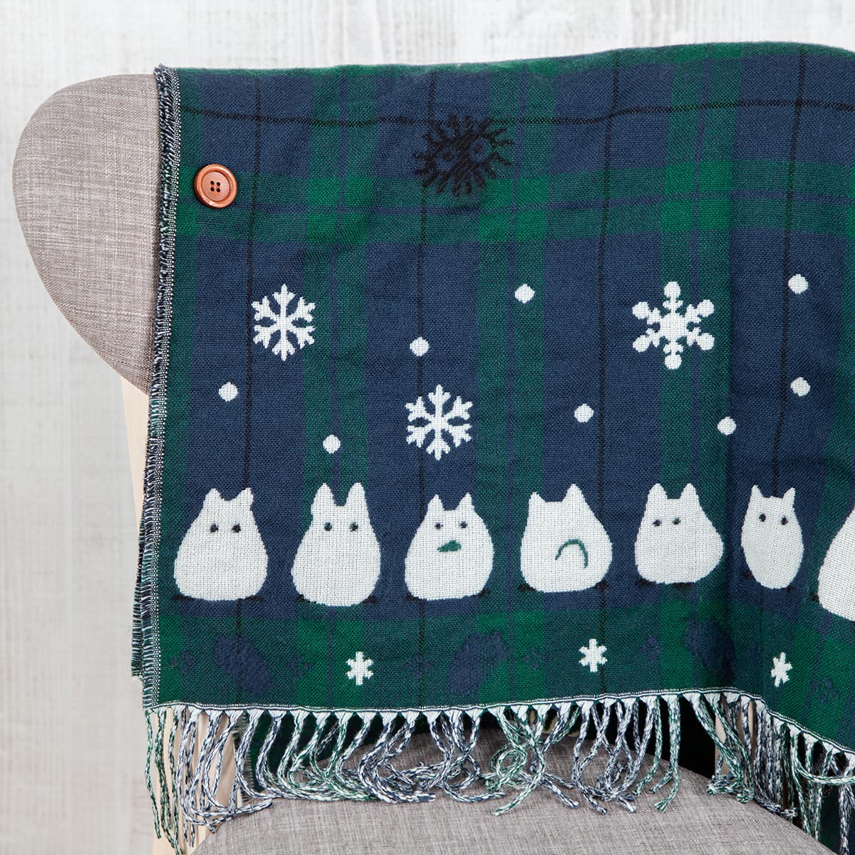 My Neighbor Totoro Buttoned Check Stole Totoro