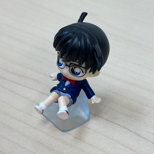 Detective Conan Mini Figure (Conan Sitting)