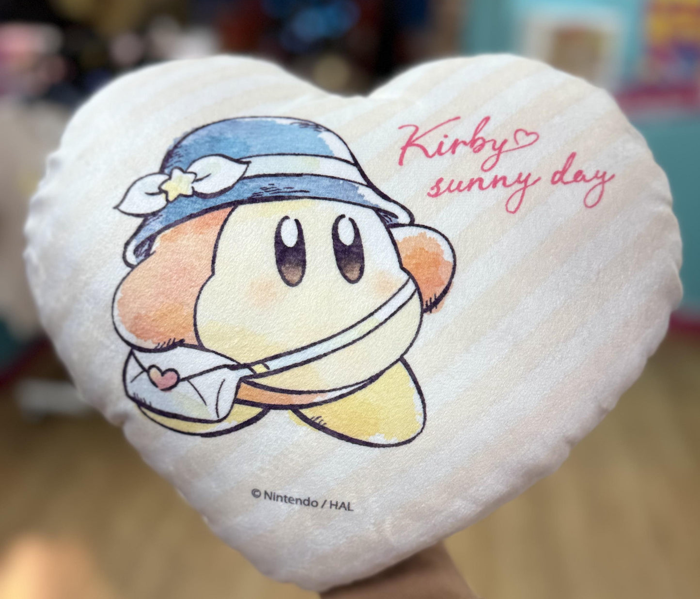 Kirby's Dream Land Kirby Sunny Day Mochimochi Heart Cushion (Design 2)