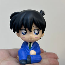 قم بتحميل الصورة في عارض الصور، Detective Conan Shinichi Sitting Figure - Confortably relaxing mascot series