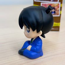 قم بتحميل الصورة في عارض الصور، Detective Conan Shinichi Sitting Figure - Confortably relaxing mascot series