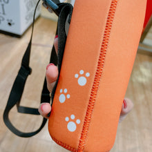 قم بتحميل الصورة في عارض الصور، Natsume Yuujinchou Nyanko Sensei Soft Bottle Case with Shoulder Strap