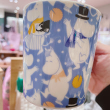قم بتحميل الصورة في عارض الصور، Moomin Ceramic Mug (Winter Celebration) 300ml