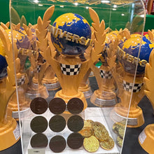 قم بتحميل الصورة في عارض الصور، Mario Kart Race Cup Figure &amp; Coin Chocolate (16 Pcs) - Universal Studio Japan Nintendo World