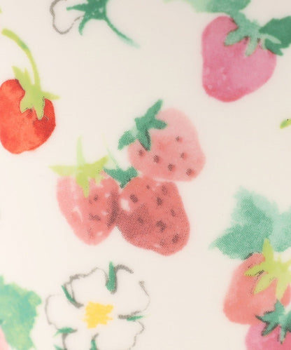 كوب من البورسلين بطبعة الفراولة - شاي بعد الظهر محدود 