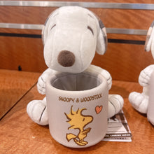 قم بتحميل الصورة في عارض الصور، Snoopy Pen Stand (Universal Studio Japan Limited Edition)