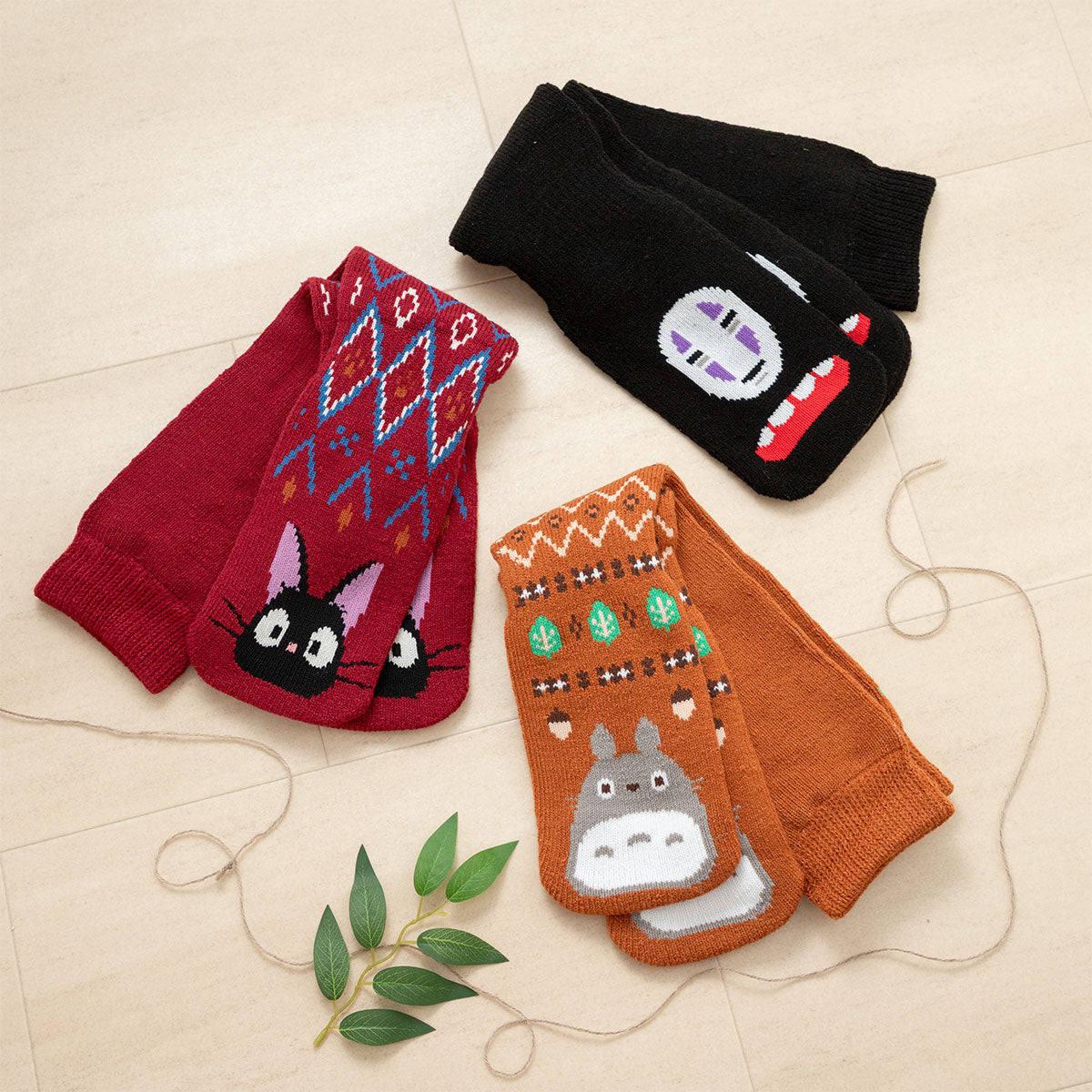 Spirited Away Blanket Socks Black 22-26cm