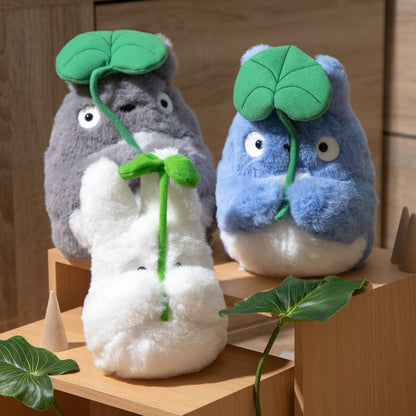 Sun Arrow My Neighbor Totoro Medium Plush Holding Leaf 7.87in