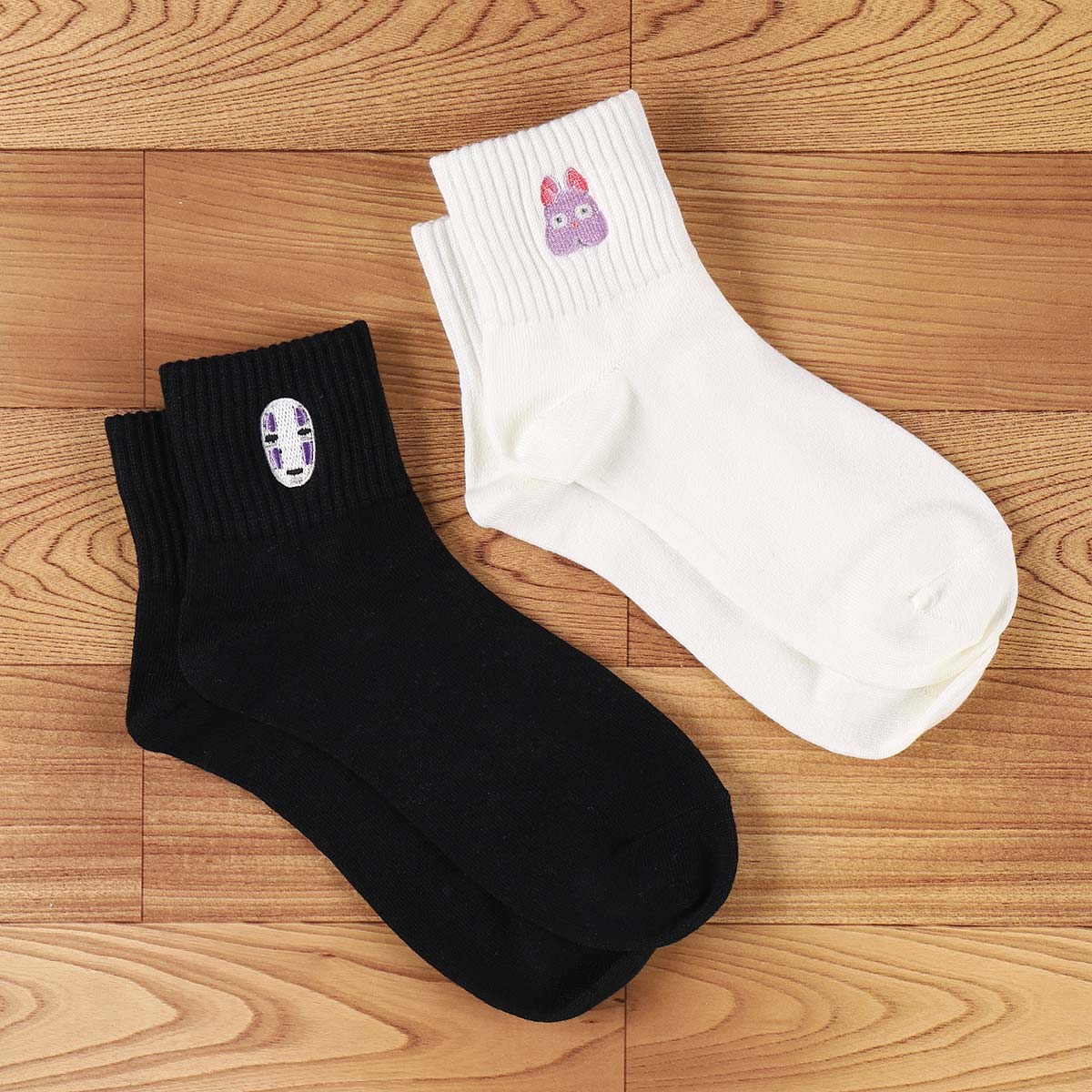 Spirited Away No-Face Rib Embroidery Short Socks