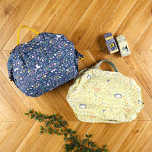 قم بتحميل الصورة في عارض الصور، Ghibli Kiki&#39;s Delivery Service (Spat Compact Bag M Size )- Ghibli Studio