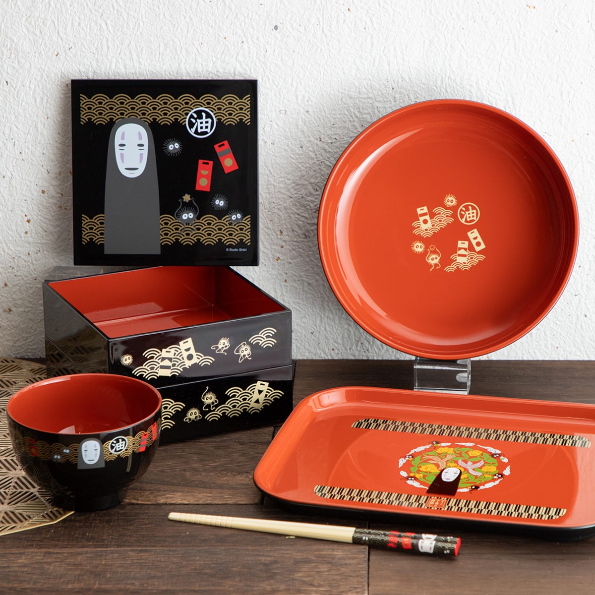 Spirited Away No-Face Lacquered Soup Bowl N2 4973307476037