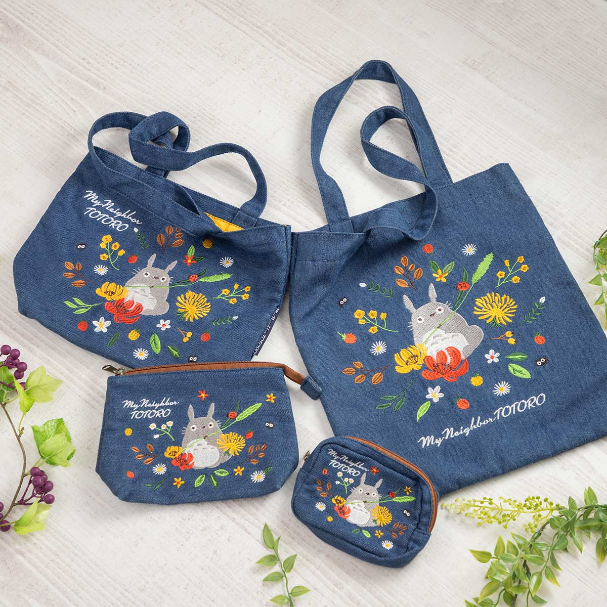 My Neighbor Totoro Denim Series Wreath Lunch Tote Bag 4990593489459