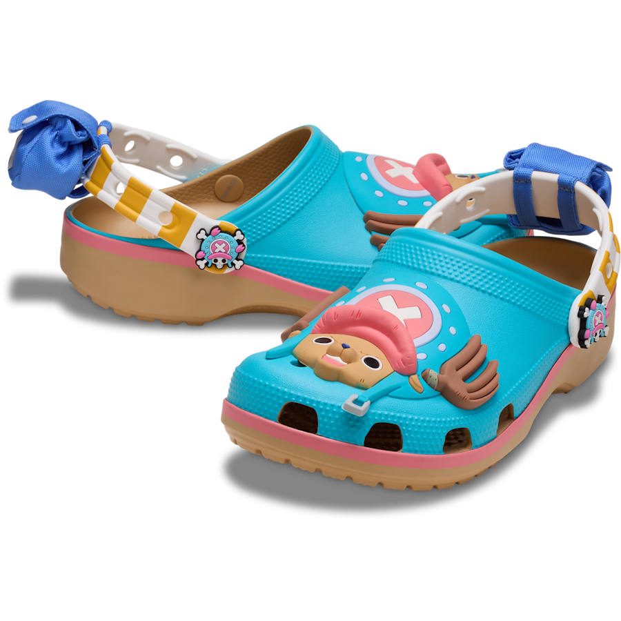 https://media.crocs.com/images/f_auto,q_auto,w_900,h_900,c_pad,b_transparent/products/212794_90H_ALT110/crocs
