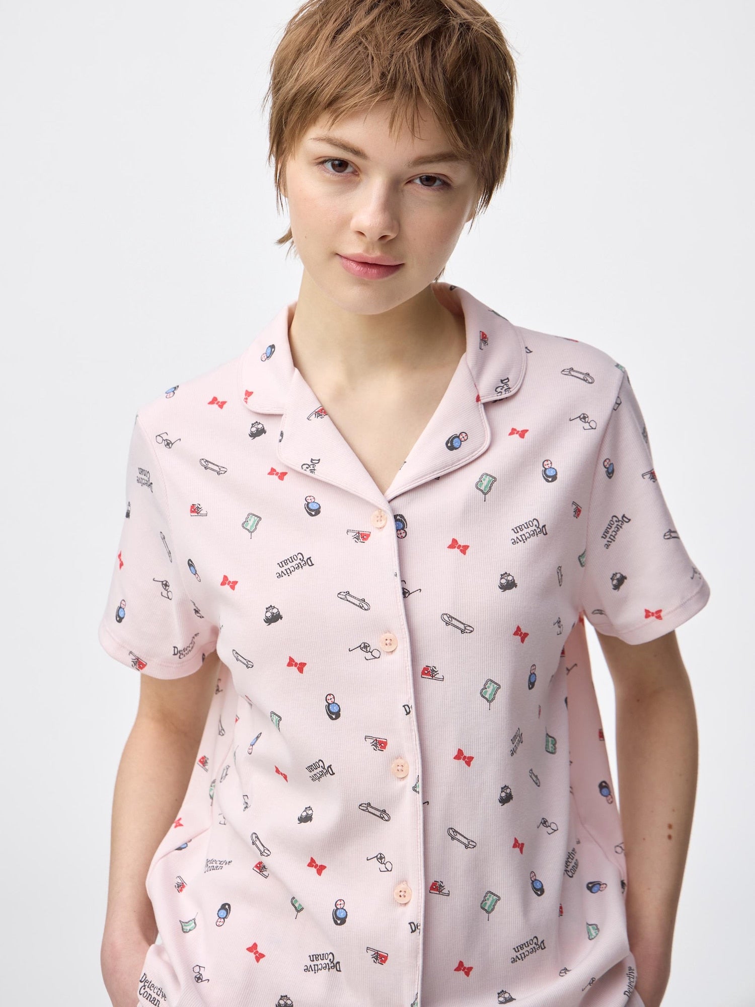 https://image.uniqlo.com/GU/ST3/AsianCommon/imagesgoods/360361/item/goods_10_360361_3x4.jpg