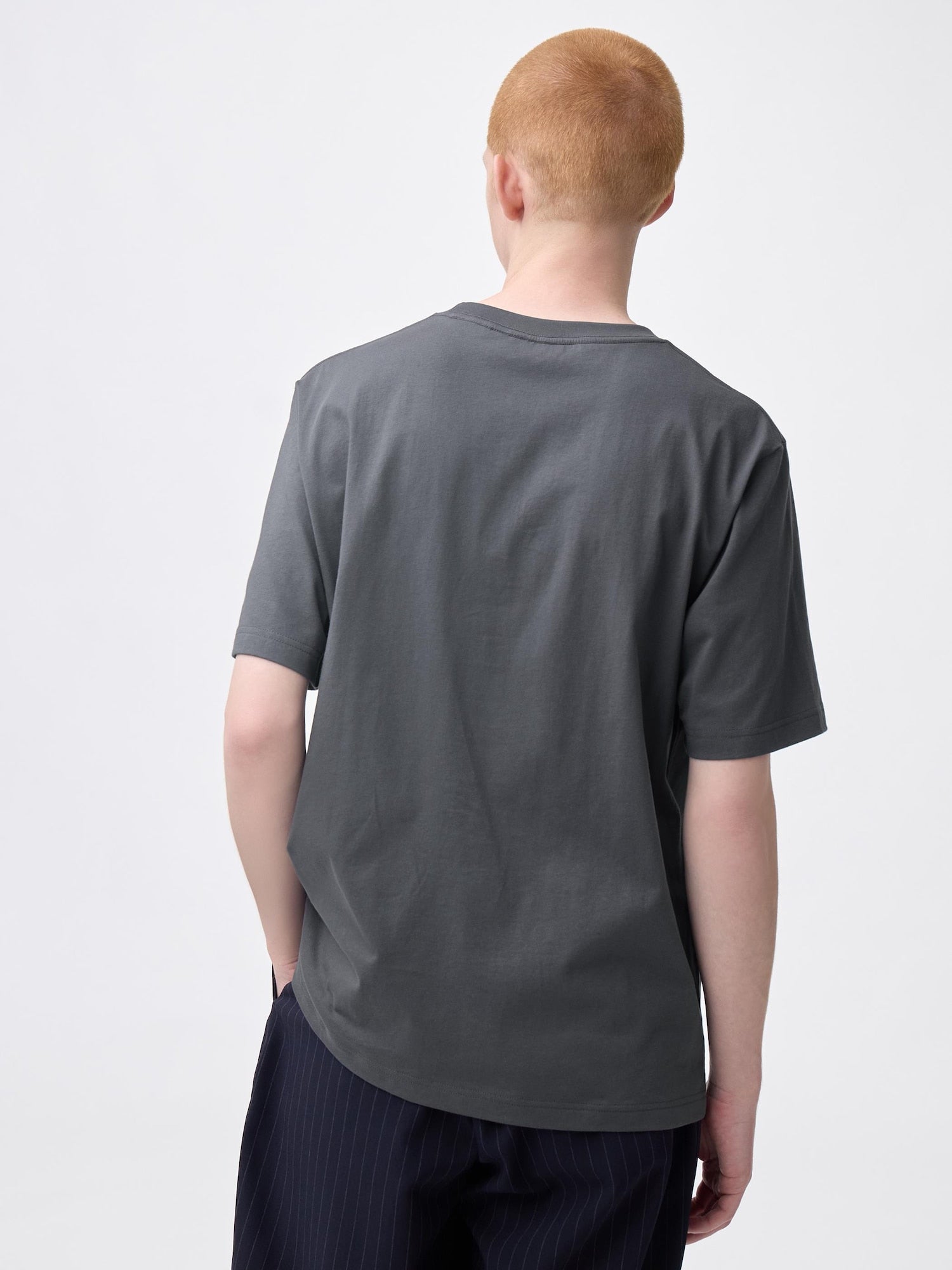 https://image.uniqlo.com/GU/ST3/AsianCommon/imagesgoods/359494001/sub/goods_359494001_sub18_3x4.jpg